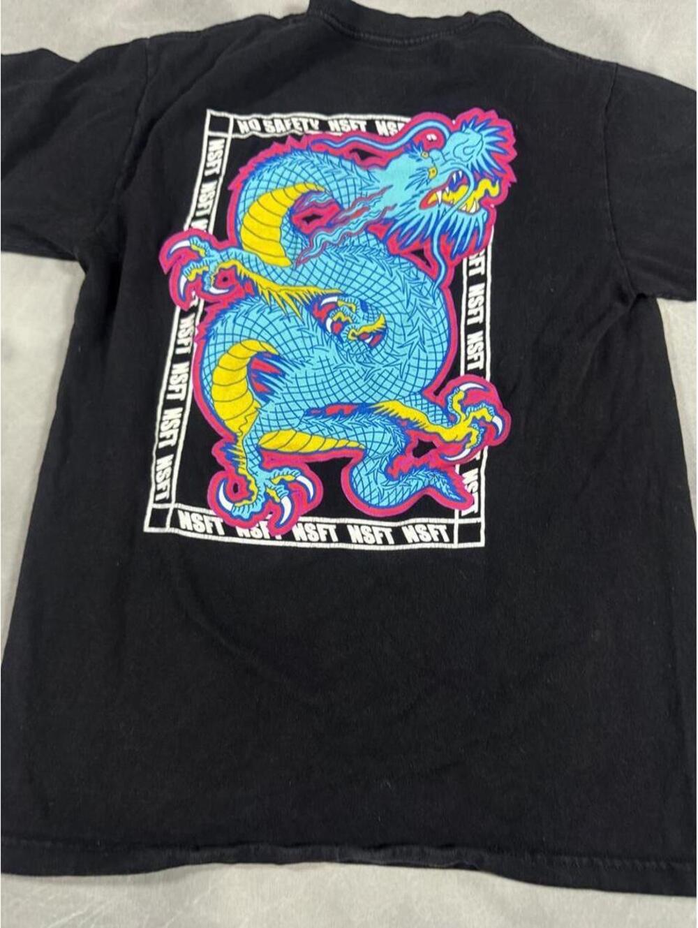 Vintage 2000s / y2k No Safety NSFT Dragon Graphic T Shirt Black Double Sided